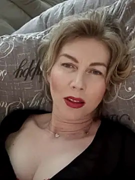 stellahere8's cam snapshot