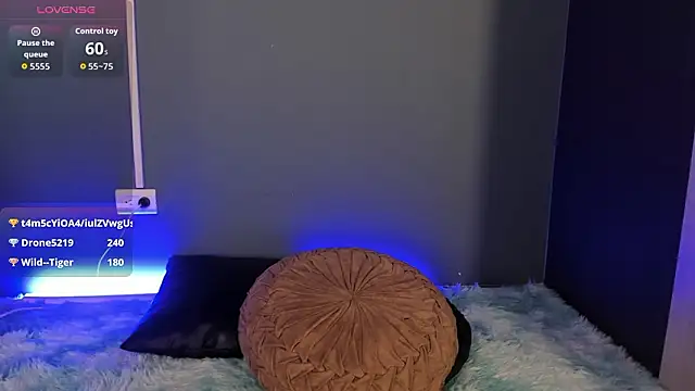 Susa1userma_'s cam snapshot