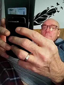 bogland33's cam snapshot