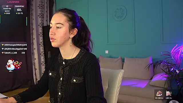 Belle_Via's cam snapshot