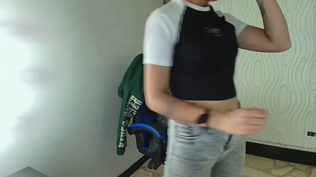 alison_moon7's cam snapshot