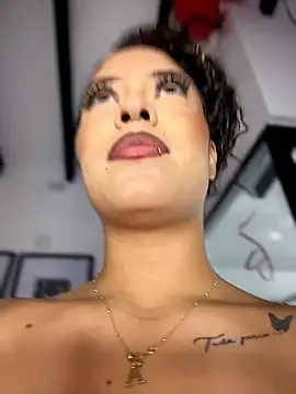 MystiqueXXX's cam snapshot