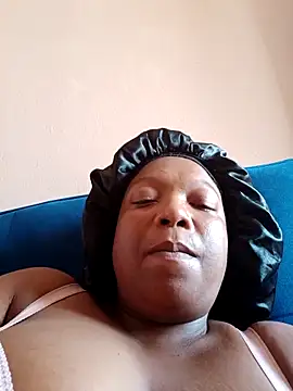 Queentittiex01's cam snapshot