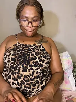 BADFATASS85 live sex cam