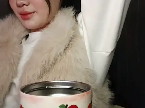 Nunaa18 live sex cam