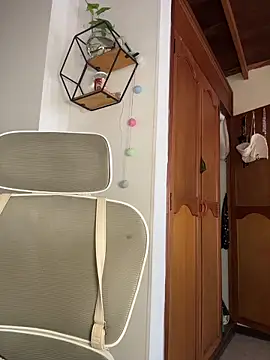 GabriSaenz live sex cam