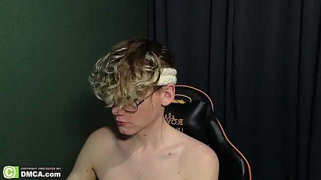 Keytaro live sex cam