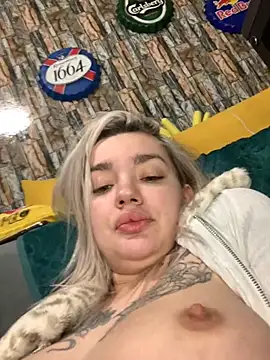 Sextazy live sex cam