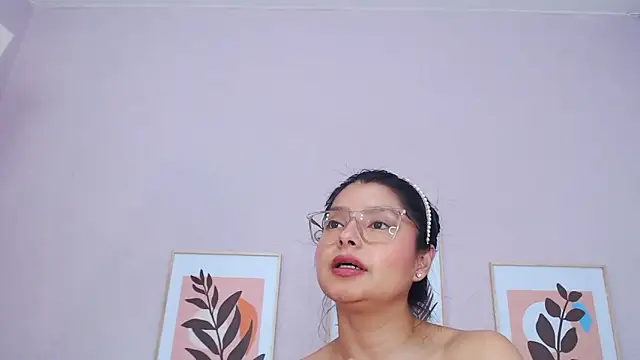 AliciaFox07's cam snapshot