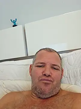 cubanitofeliz40 live sex cam