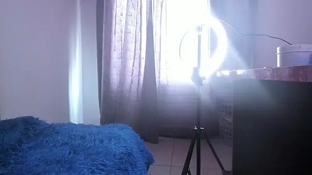 sexy_diablaa's cam snapshot