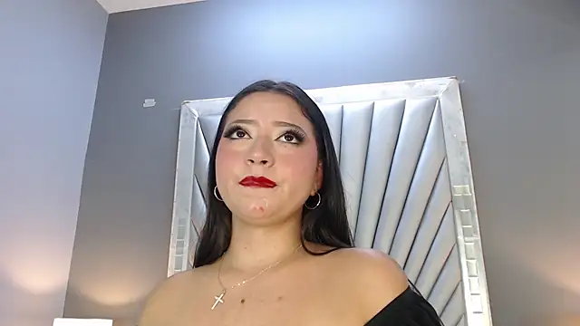 KiaraEverly's cam snapshot