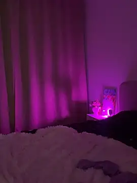 _luna_fox_'s cam snapshot