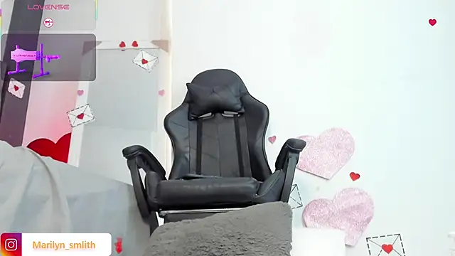 MarilynSmIith live sex cam