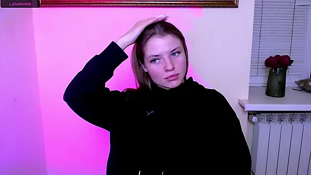 MissOliviaa_'s cam snapshot