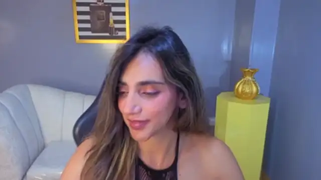 agatha_brooks_t's cam snapshot