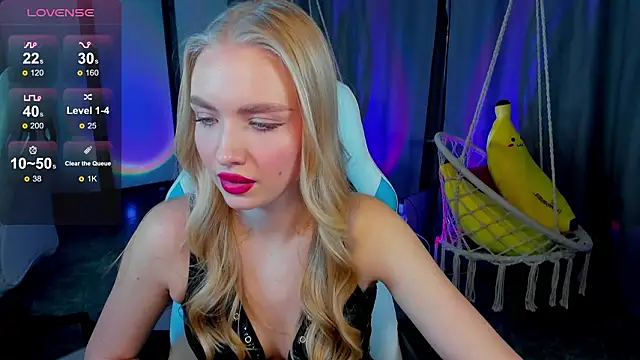 TessaGrays live sex cam