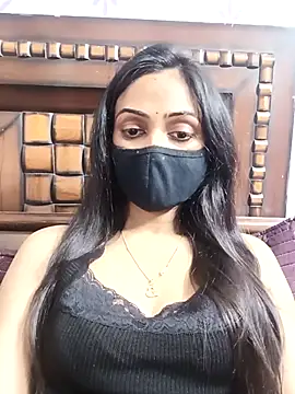 Yours-Bebo live sex cam