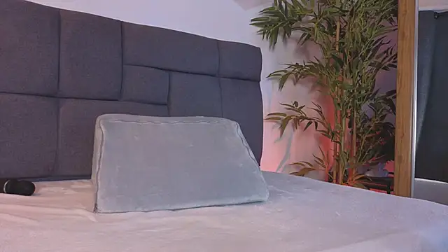 missatenea live sex cam