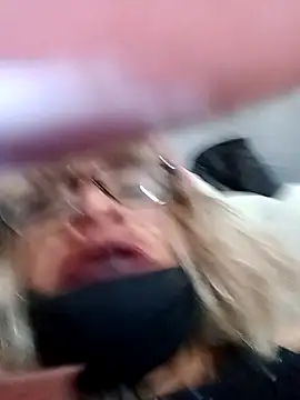 GIOLOKOARRE live sex cam