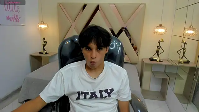 StiwenTwink live sex cam