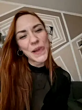 SlimBellaa live sex cam