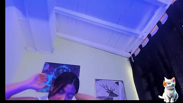 CassandraBrown_'s cam snapshot