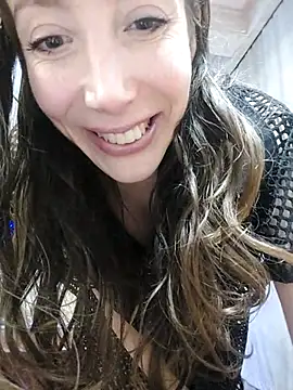 HellaryTourent's cam snapshot