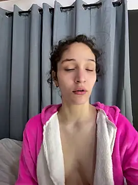 TeensNews18's cam snapshot