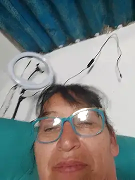 clarita_01's cam snapshot