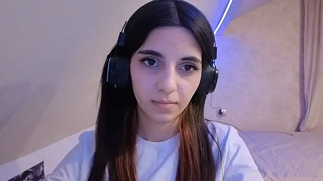 KizzieSchronce's cam snapshot