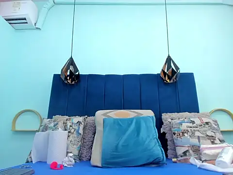 monalind220's cam snapshot