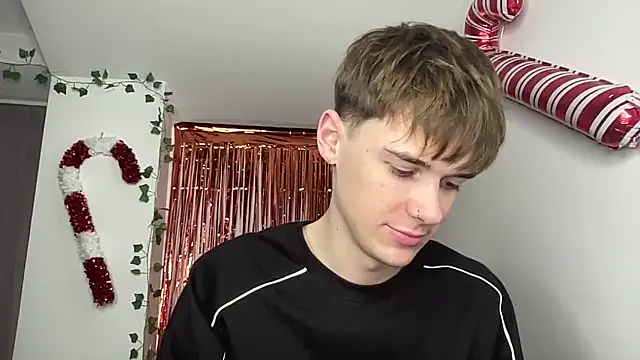 YourMilkyGuy live sex cam