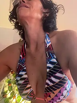 MireyaTorresGu live sex cam