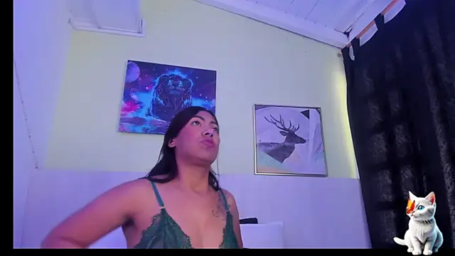 CassandraBrown_'s cam snapshot