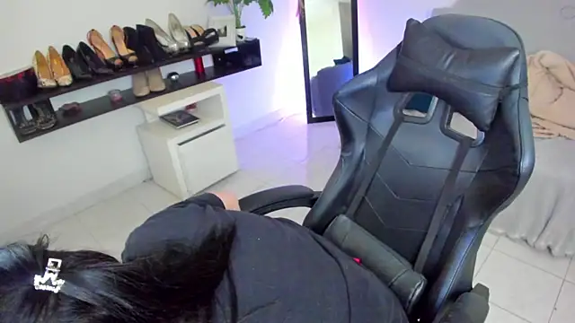 BellaFlaming's cam snapshot