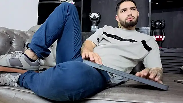 matteosantos live sex cam