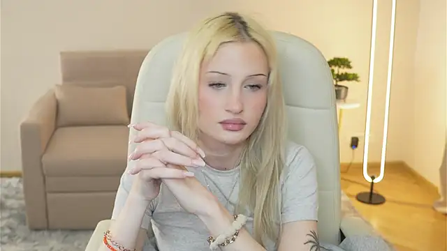 LolaStusse's cam snapshot