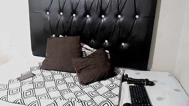 ChubbySpider's cam snapshot