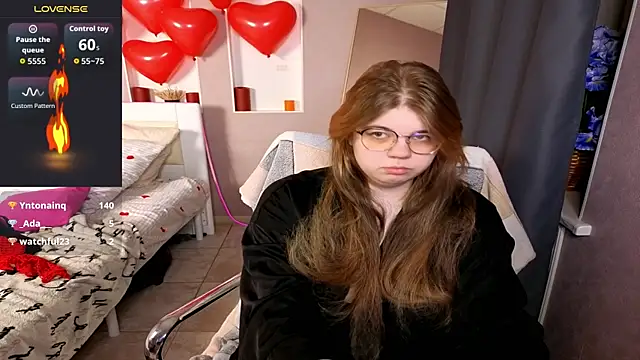 AminaBloom live sex cam