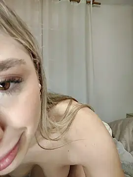 mikateen live sex cam