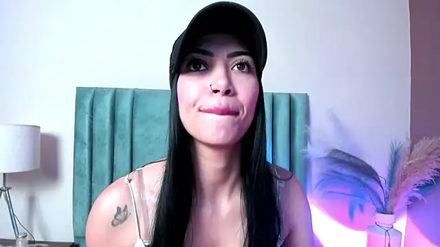 AbbieJoness_ live sex cam