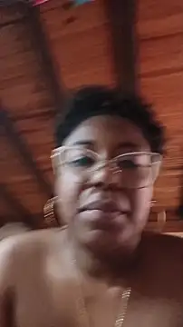 ChanneldelaCroix's cam snapshot