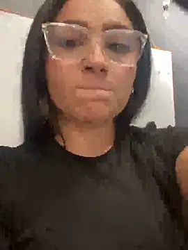 Alyha_Cortes live sex cam