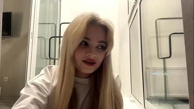 KariJarecke's cam snapshot