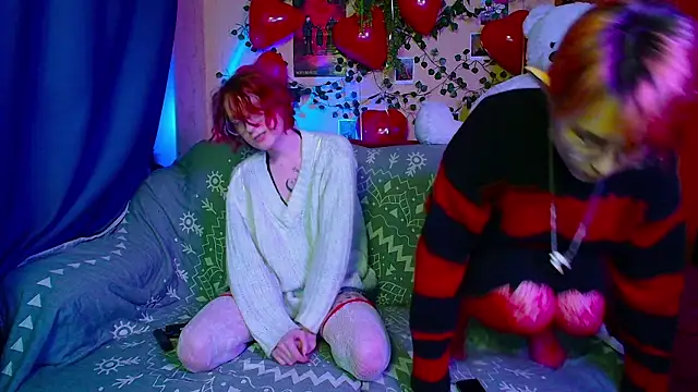 TrickyKitsune live sex cam