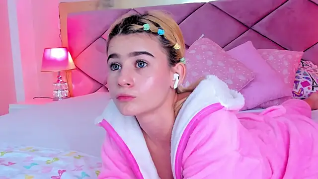 ChloeLaurentt's cam snapshot