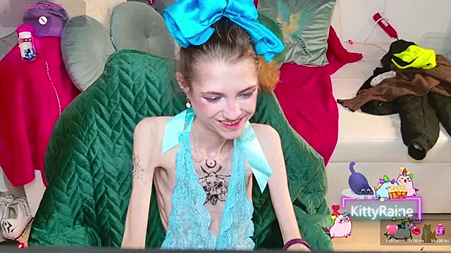 KittyRaine live sex cam