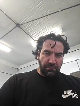 MysterBearMG live sex cam