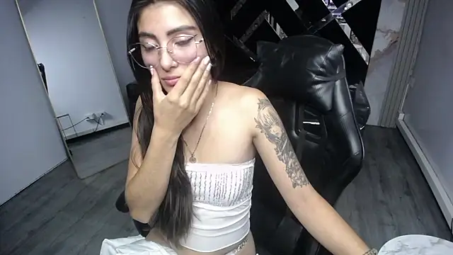 Cristal_love_v's cam snapshot